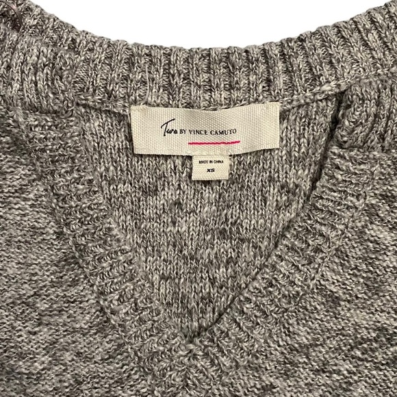 Two by Vince Camuto V Neck Long Raglan Bell Sleeve Knit Sweater Heather Gray XL - Picture 3 of 16